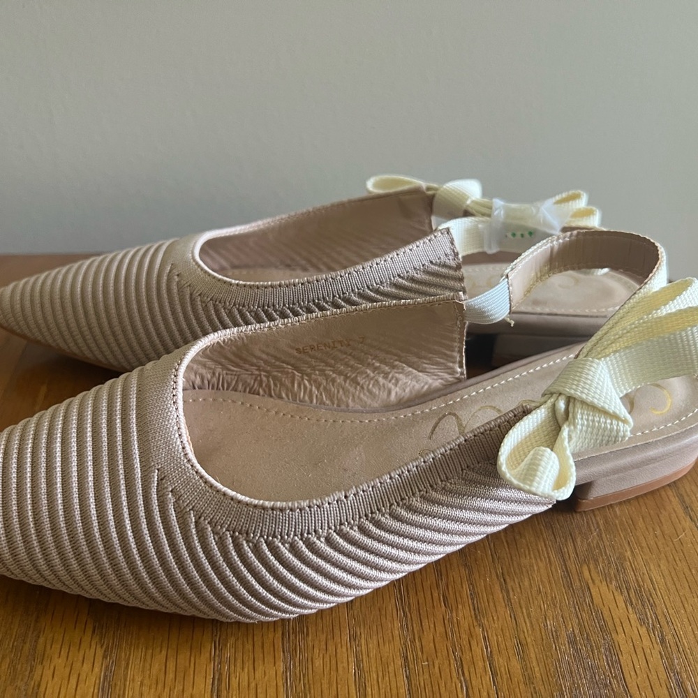 CCOCCI Tan Flats with Pointed Toe and Bow